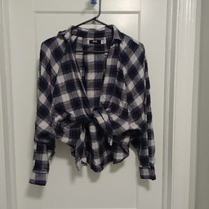 Bdg Oversized Tie-front flannel